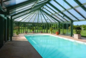 Domaine de la Haute Justerie - piscine & billard à l’orée des bois - Loire Valley